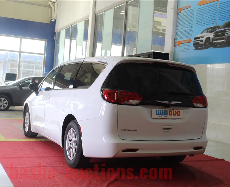 CHRYSLER VOYAGER LX 2023