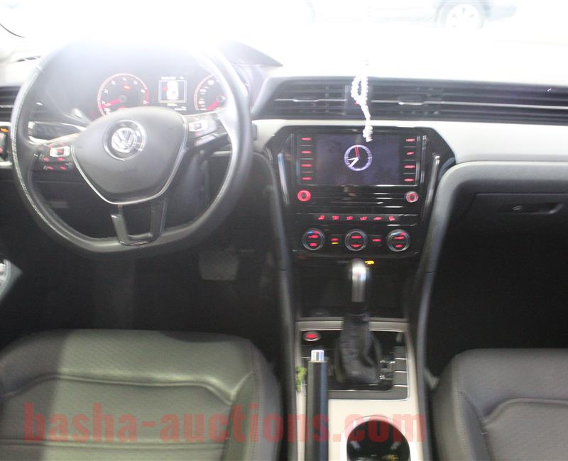 volkswagen passat SE 2022