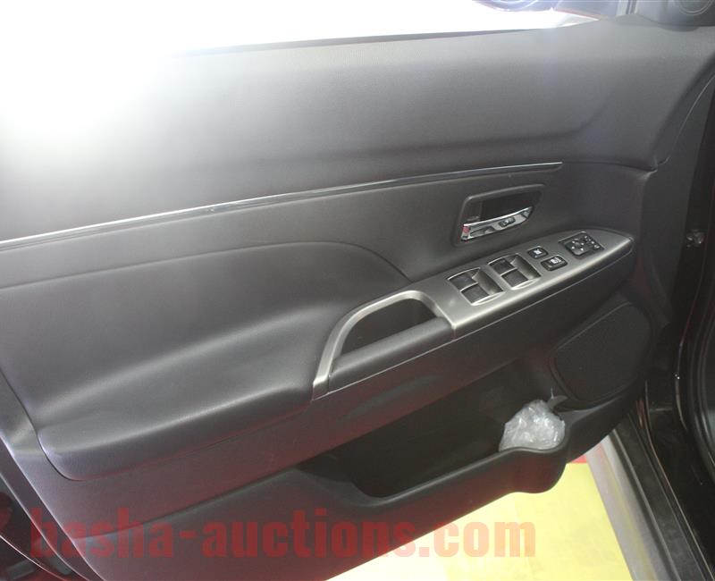 mitsubishi outlander 2023