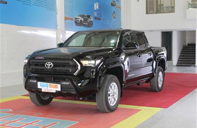 toyota tacoma black 2024