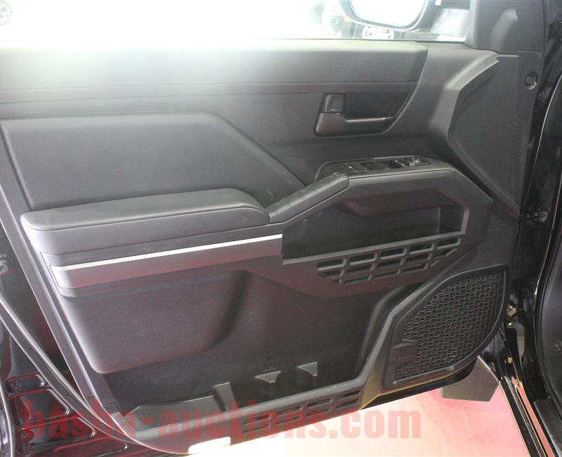 toyota tacoma black 2024