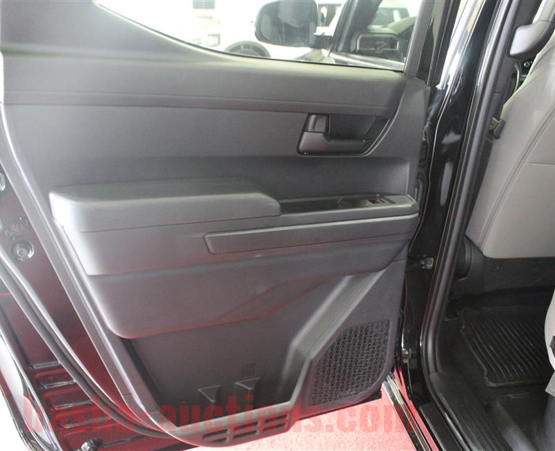 toyota tacoma black 2024