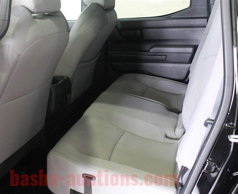 toyota tacoma black 2024